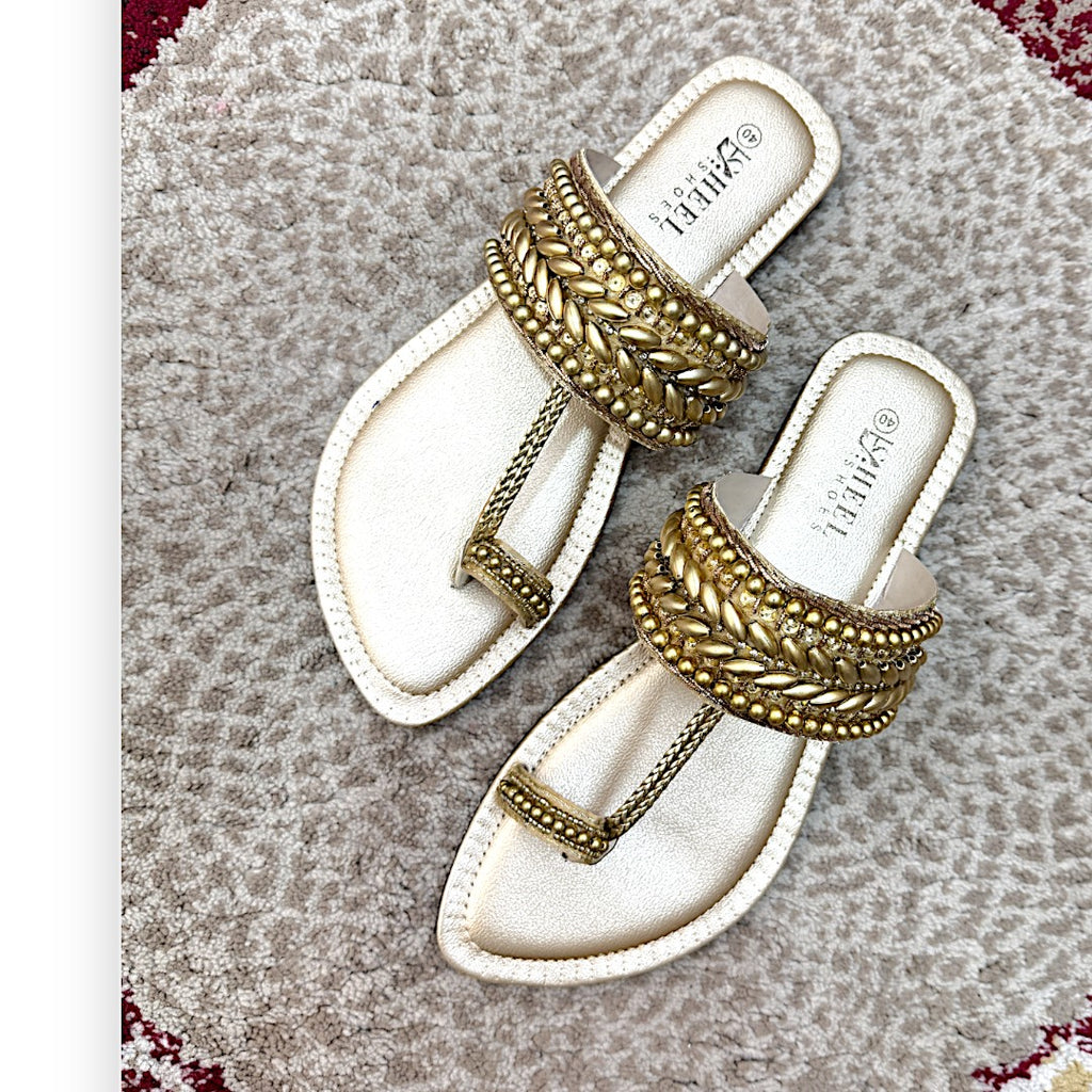 Embellished Toe-Ring Ethnic Flats